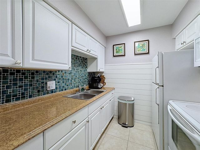 612 GUILD DRIVE 18, Venice, FL 34285