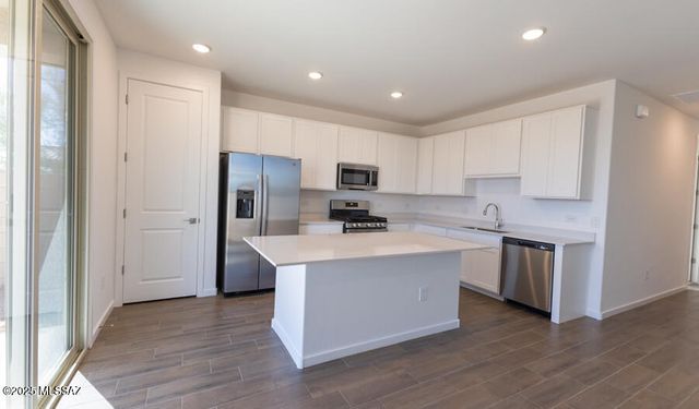 34989 S Lasso Lane, Red Rock, AZ 85145