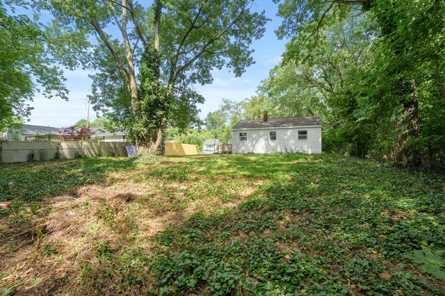 1301 Colgrove Avenue, Kalamazoo, MI 49048