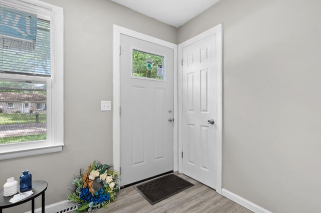 1301 Colgrove Avenue, Kalamazoo, MI 49048