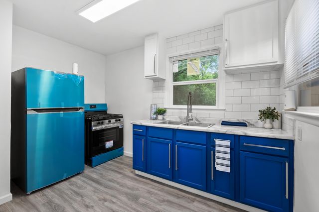 1301 Colgrove Avenue, Kalamazoo, MI 49048