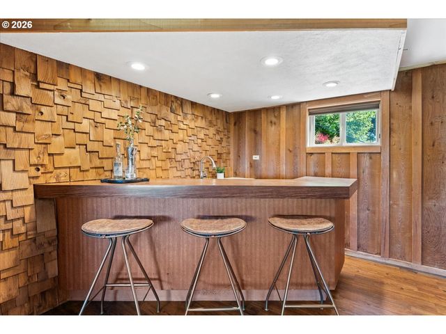 10100 Se WALNUT Dr, Happy Valley, OR 97086