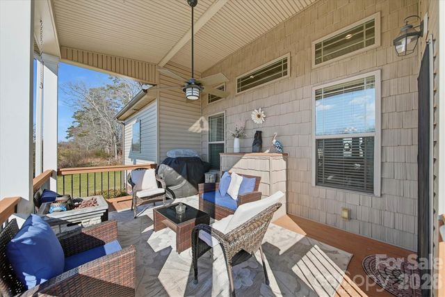 1743 Whitewater Court, Hickory, NC 28602