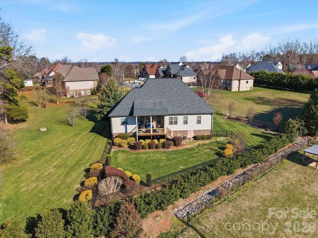 1743 Whitewater Court, Hickory, NC 28602