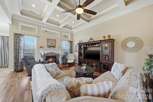 1743 Whitewater Court, Hickory, NC 28602