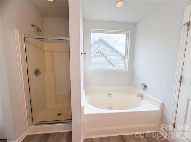 2312 Meadecroft Road, Charlotte, NC 28214