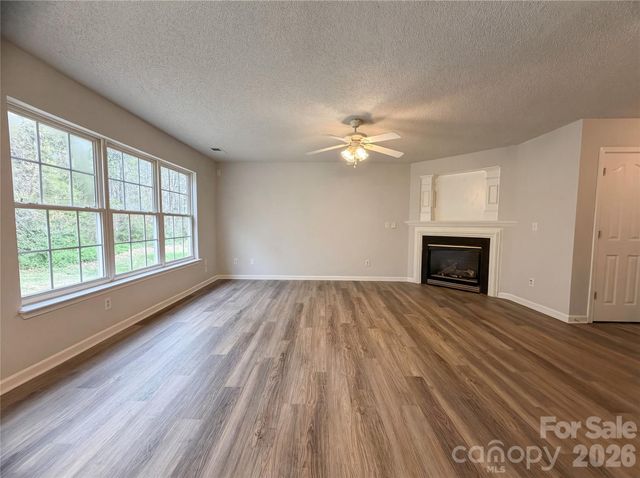 2312 Meadecroft Road, Charlotte, NC 28214