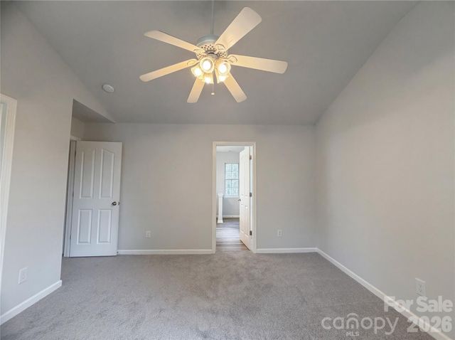 2312 Meadecroft Road, Charlotte, NC 28214