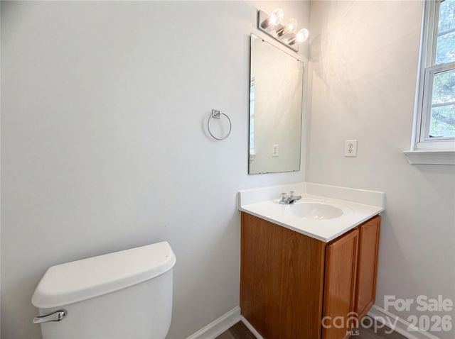 2312 Meadecroft Road, Charlotte, NC 28214