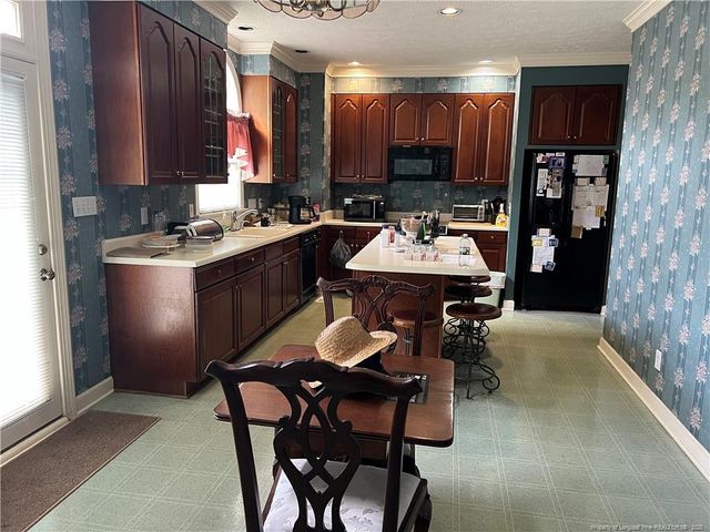 5400 Labrador Drive, Hope Mills, NC 28348