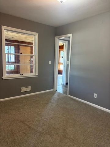 5921 27th Avenue S, Minneapolis, MN 55417