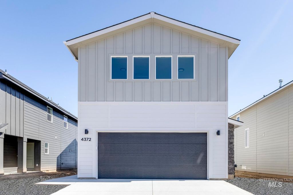 4372 N Magical Creek Ave, Meridian, ID 83646