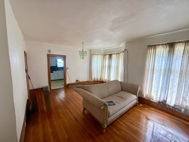 1632 5th Street, Muskegon, MI 49441
