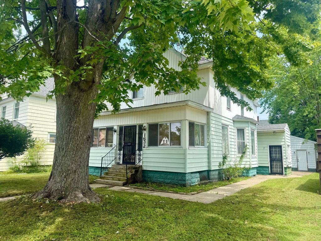 1632 5th Street, Muskegon, MI 49441