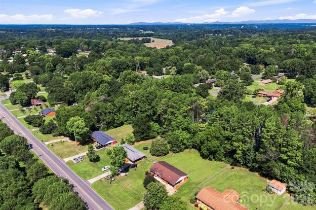 210 College Avenue, Shelby, NC 28150