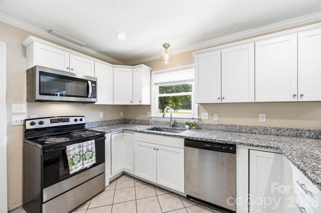 210 College Avenue, Shelby, NC 28150