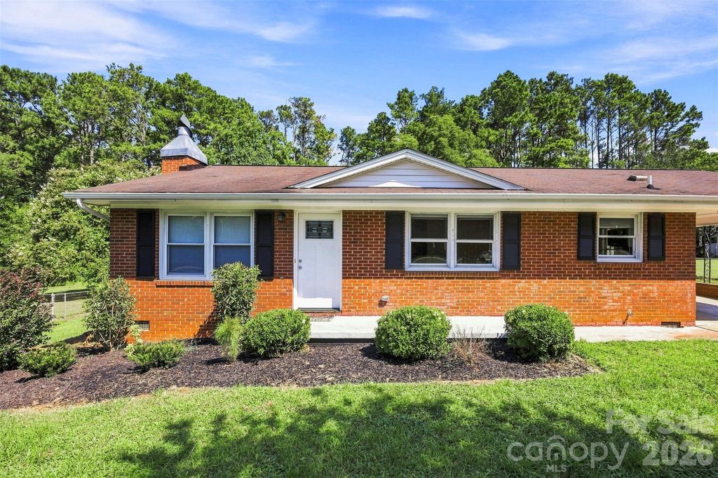 210 College Avenue, Shelby, NC 28150