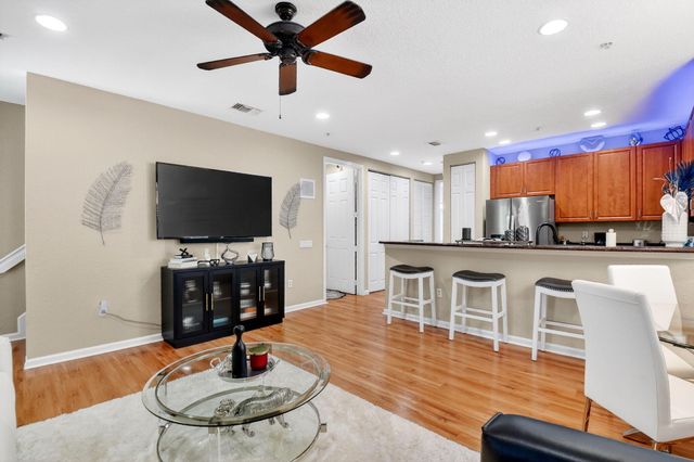 1371 Via De Pepii, Boynton Beach, FL 33426