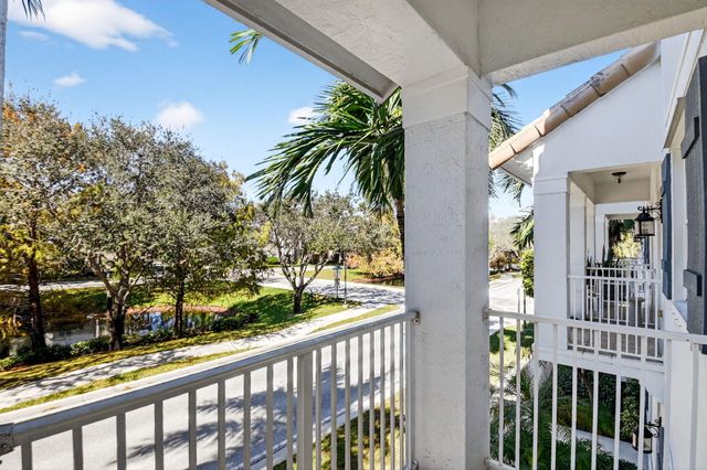 1371 Via De Pepii, Boynton Beach, FL 33426