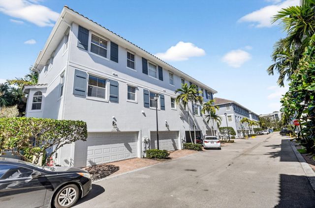 1371 Via De Pepii, Boynton Beach, FL 33426