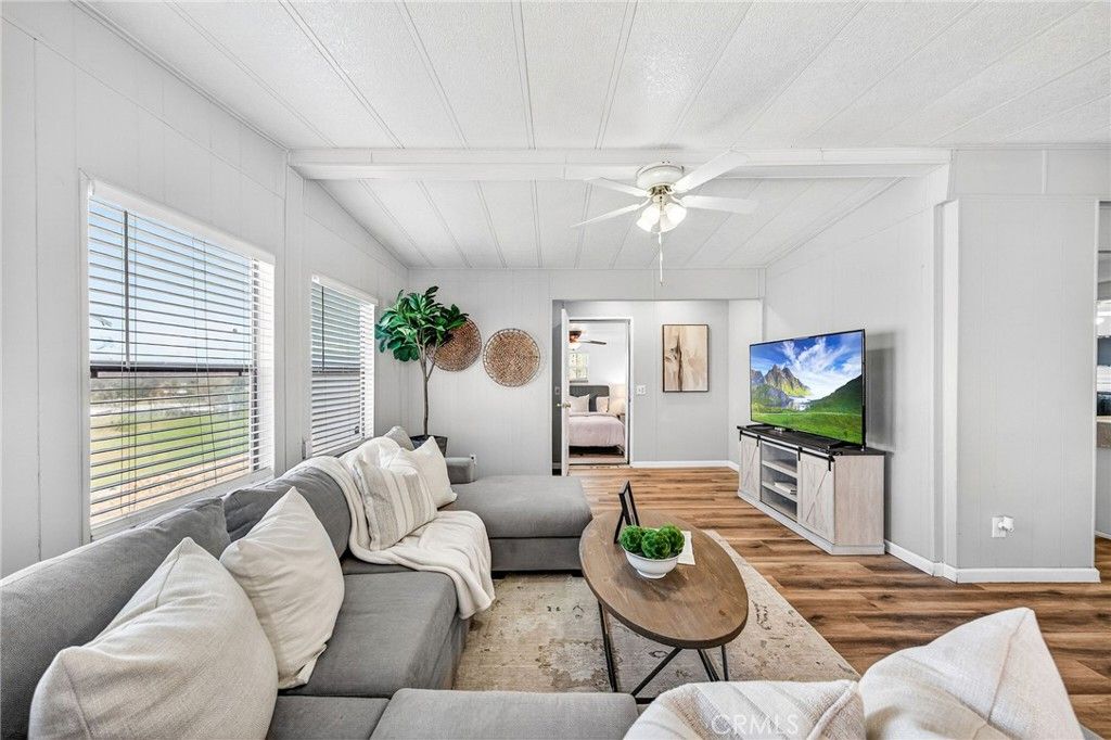 Image 11 of property listing at 24400 Wagon Wheel, Wildomar, CA 92595