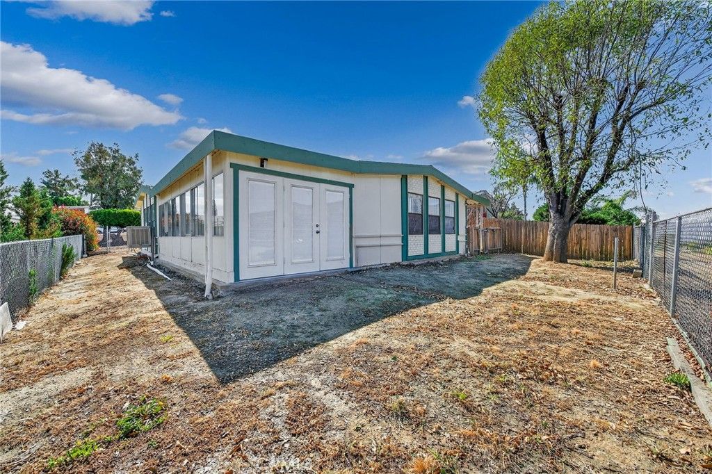 Image 25 of property listing at 24400 Wagon Wheel, Wildomar, CA 92595