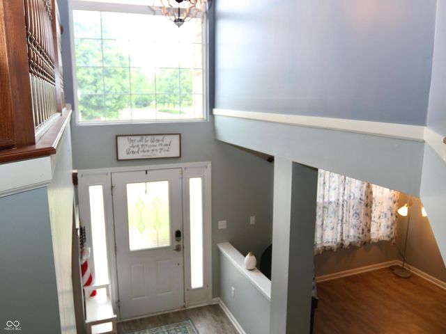 4092 S Stonebridge Court, New Palestine, IN 46163