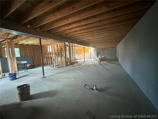 303 N Francke Road, Henryville, IN 47126