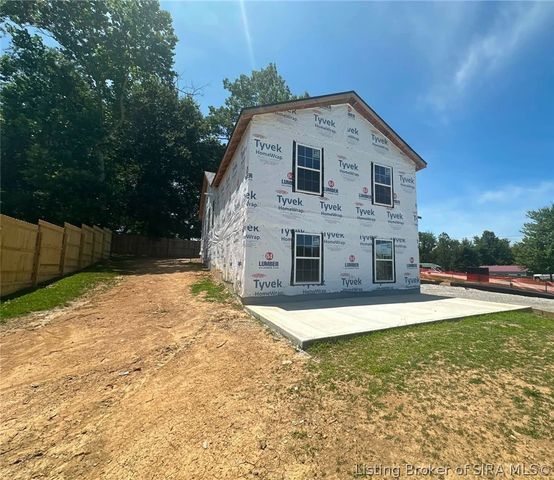 303 N Francke Road, Henryville, IN 47126