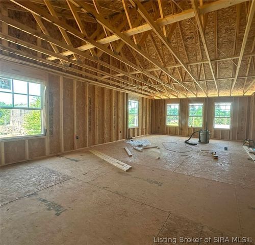 303 N Francke Road, Henryville, IN 47126