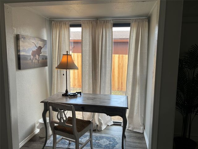 726 Greenhill Lane, Grand Prairie, TX 75052