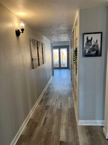 726 Greenhill Lane, Grand Prairie, TX 75052