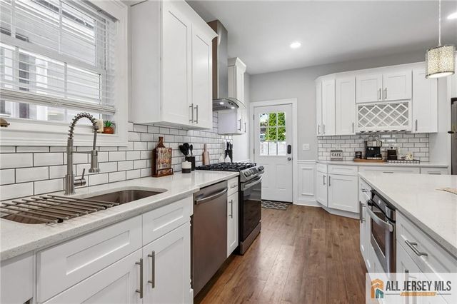 96 Gordon Street, Perth Amboy, NJ 08861