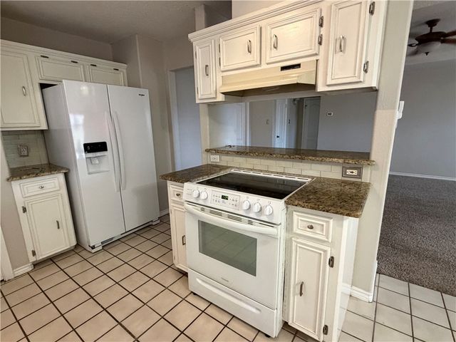 5318 Spring Brook Dr, Corpus Christi, TX 78413