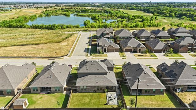 10421 Table Bluff Street, Aubrey, TX 76227