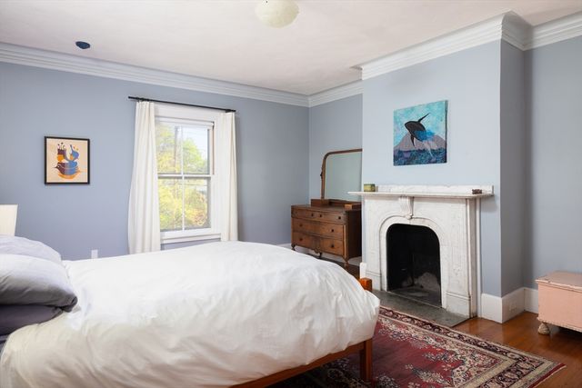 135 Langley Rd, Newton, MA 02459
