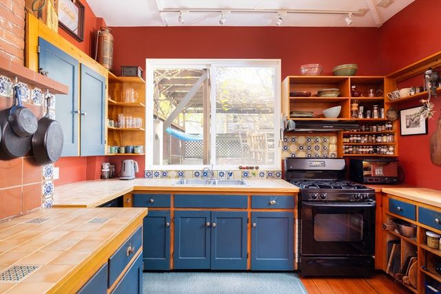 135 Langley Rd, Newton, MA 02459