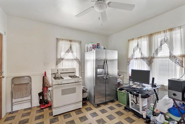 526 W Hadley STREET, Milwaukee, WI 53212