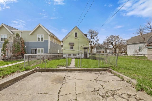 526 W Hadley STREET, Milwaukee, WI 53212