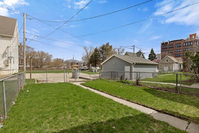 526 W Hadley STREET, Milwaukee, WI 53212