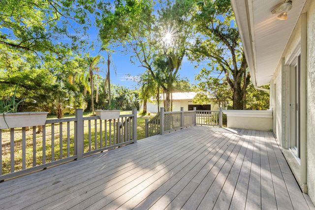 11541 Okeechobee Road, Fort Pierce, FL 34945