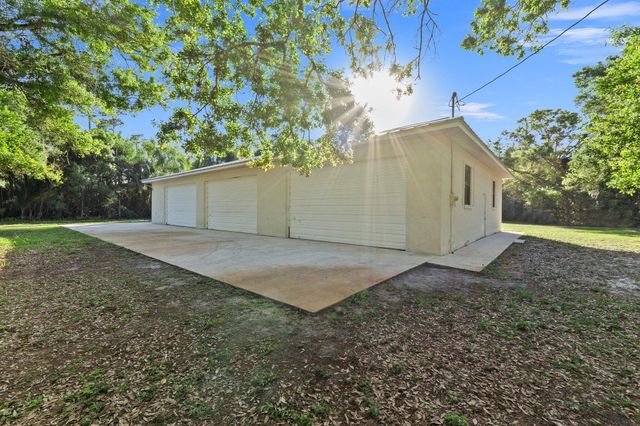 11541 Okeechobee Road, Fort Pierce, FL 34945