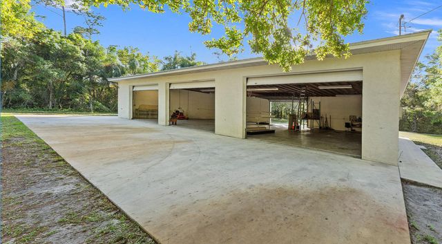 11541 Okeechobee Road, Fort Pierce, FL 34945