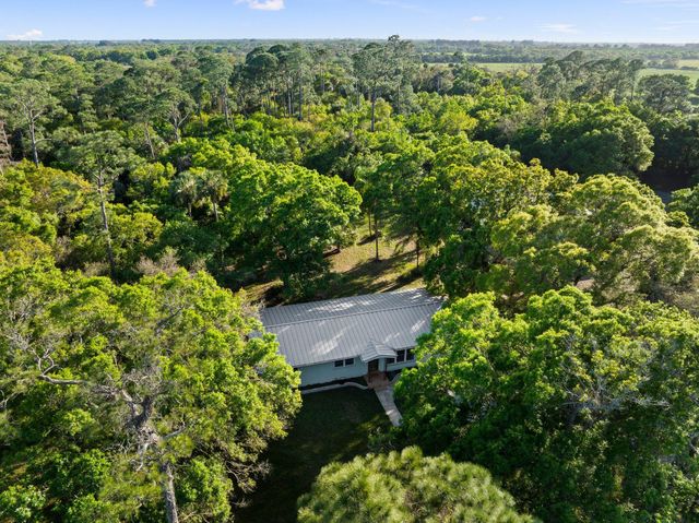 11541 Okeechobee Road, Fort Pierce, FL 34945