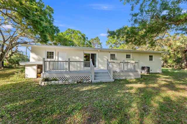 11541 Okeechobee Road, Fort Pierce, FL 34945