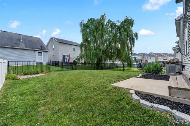 3128 Timberlodge Landing, St Charles, MO 63301