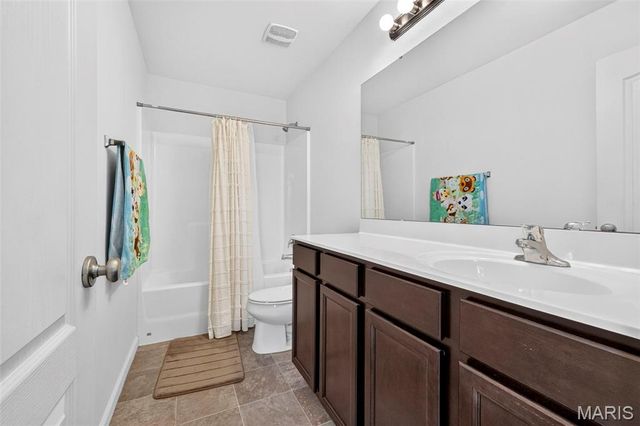 3128 Timberlodge Landing, St Charles, MO 63301