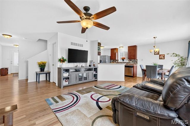 3128 Timberlodge Landing, St Charles, MO 63301