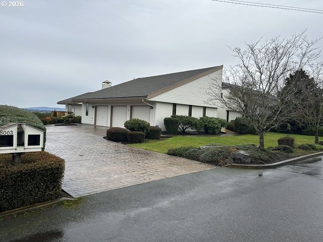 8003 Se EVERGREEN Hwy, Vancouver, WA 98664
