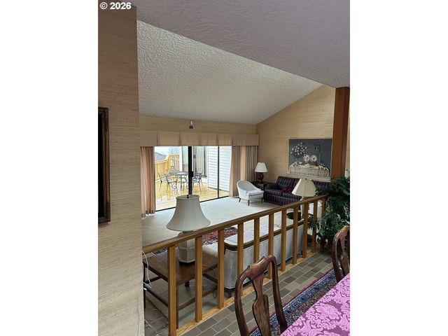 8003 Se EVERGREEN Hwy, Vancouver, WA 98664